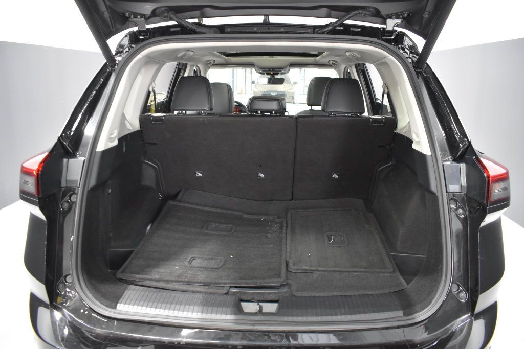 Certified 2026 Nissan Rogue Dark Armor AWD/4WD image 34