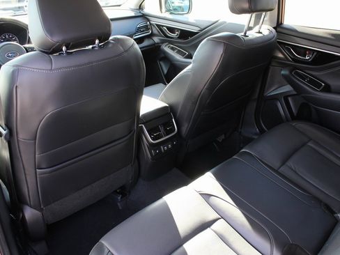 Used 2020 Subaru Outback Limited image 22