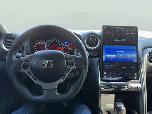 Used 2009 Nissan GT-R Premium image 31