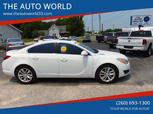 Used 2015 Buick Regal FWD image 1