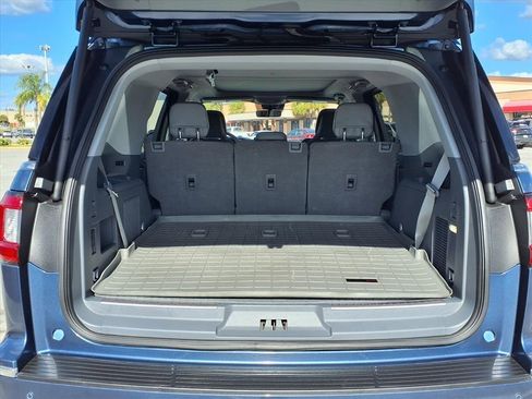 Used 2020 Lincoln Navigator Reserve w/ Luxury Package image 18