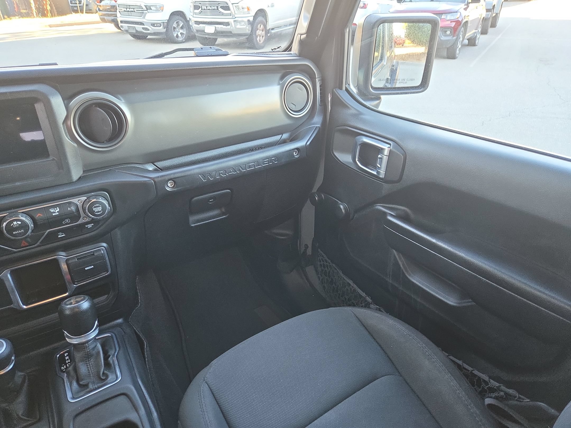 Used 2023 Jeep Wrangler Unlimited Sport AWD/4WD image 11