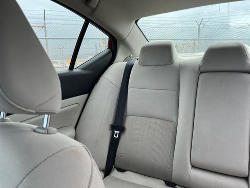 Used 2025 Nissan Altima 2.5 SV FWD image 39