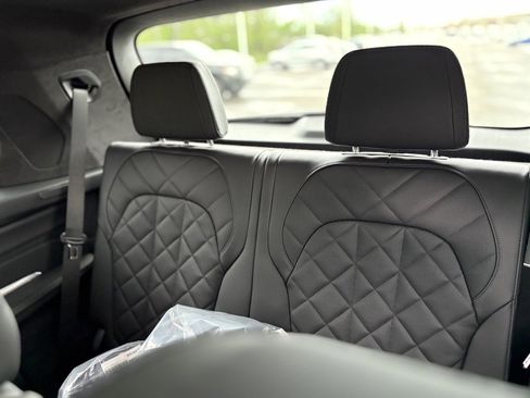 Used 2026 BMW X7 xDrive40i w/ M Sport Package image 22