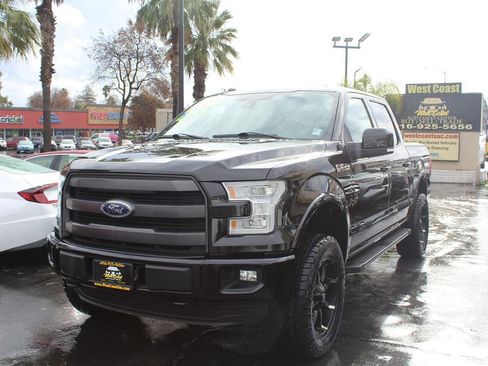 Used 2015 Ford F150 Lariat w/ Equipment Group 502A Luxury image 4