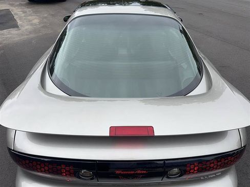 Used 2002 Pontiac Firebird Formula RWD image 10