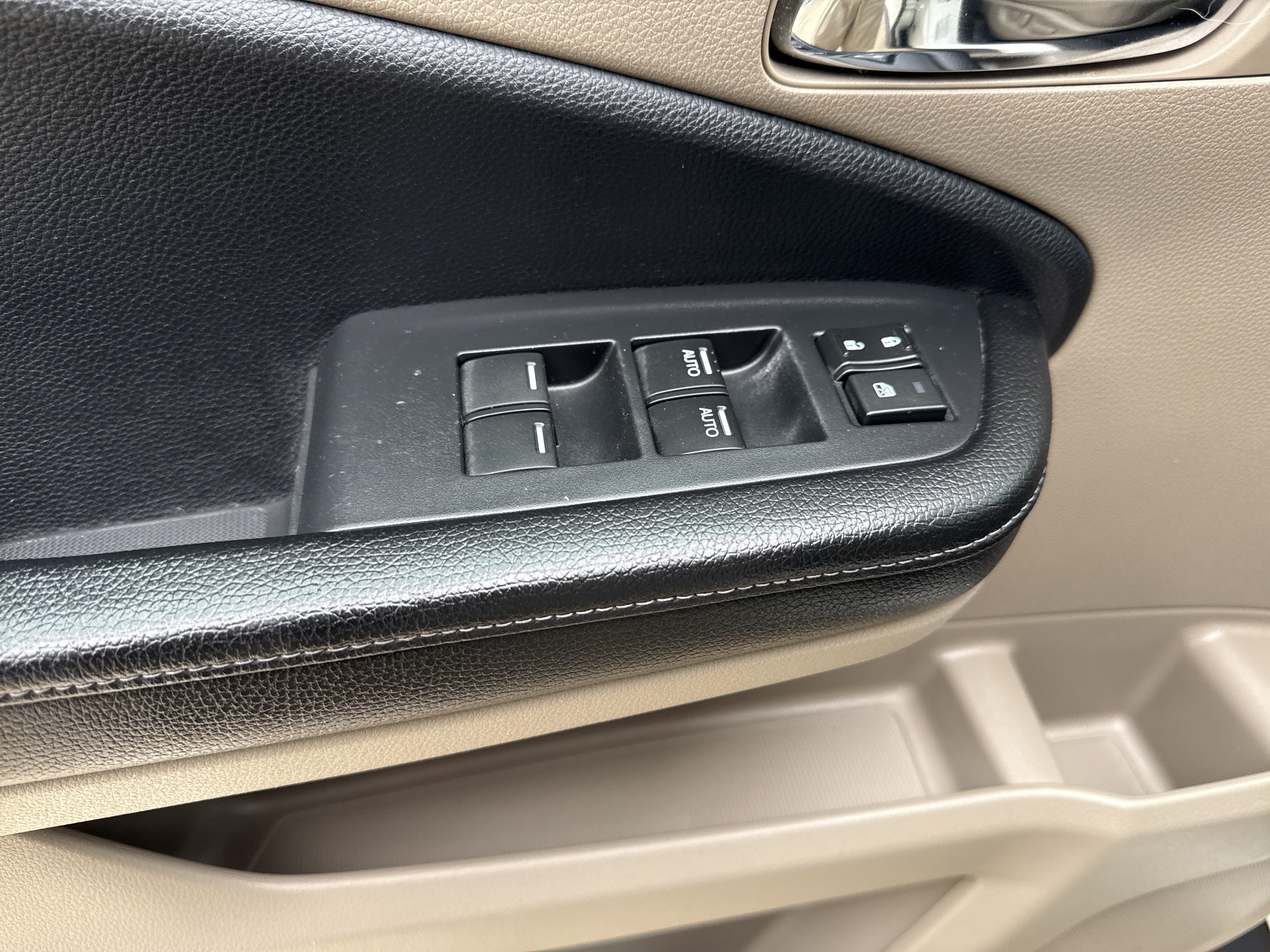 Used 2017 Honda Ridgeline RTL-T image 19