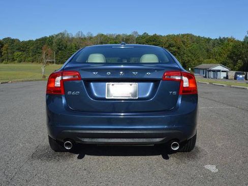 Used 2013 Volvo S60 T5 image 7