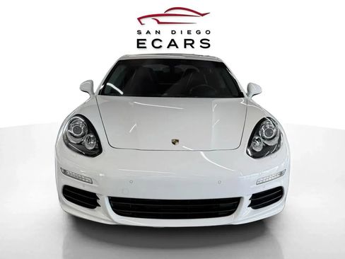 Used 2016 Porsche Panamera image 2