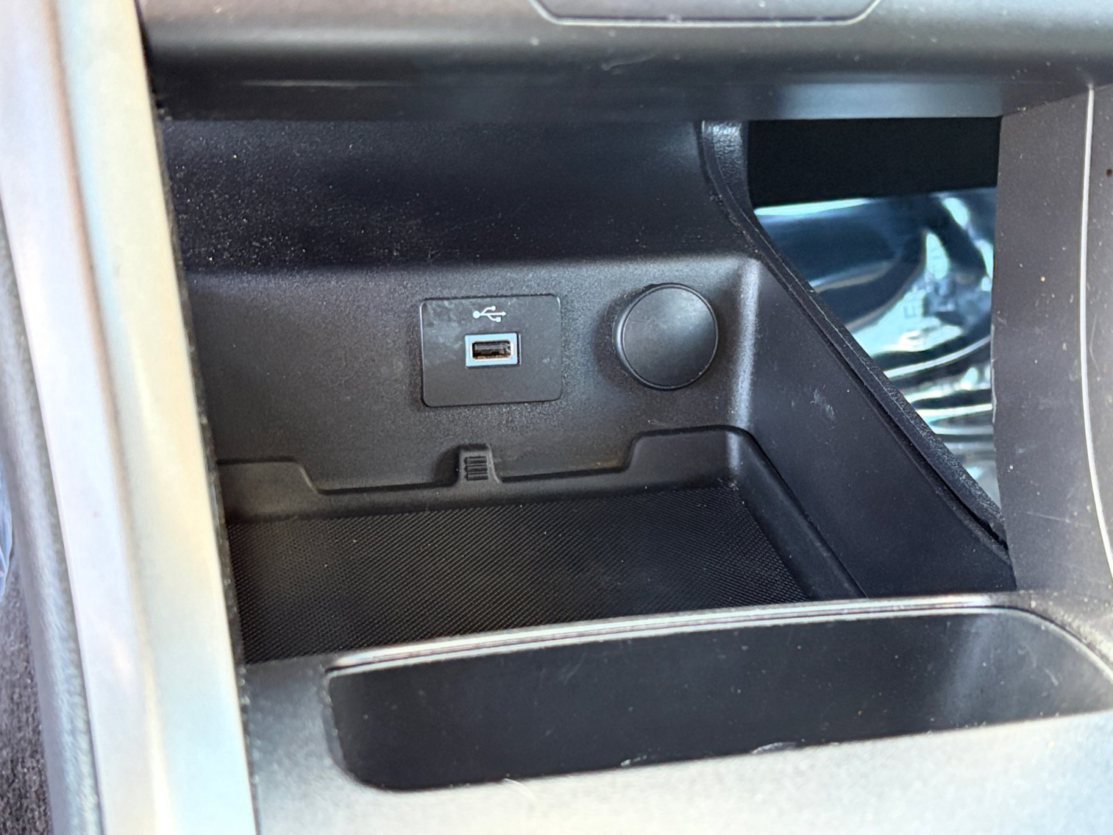 Used 2017 Ford Fusion S w/ Equipment Group 101A FWD image 32