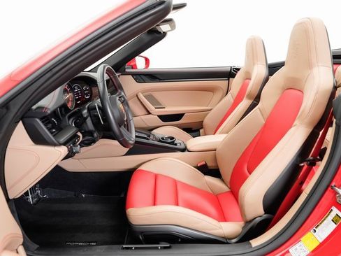 Used 2022 Porsche 911 Carrera GTS image 6