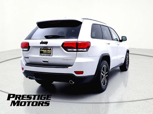 Used 2019 Jeep Grand Cherokee Trailhawk AWD/4WD image 6