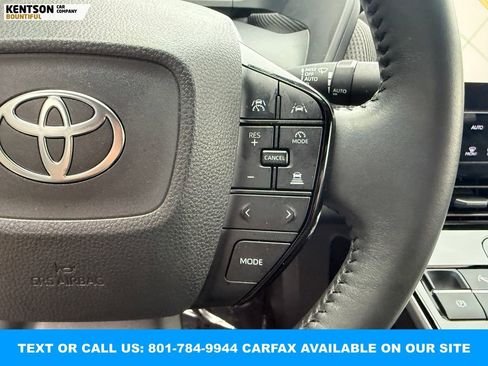 Used 2025 Toyota bZ4X FWD image 18