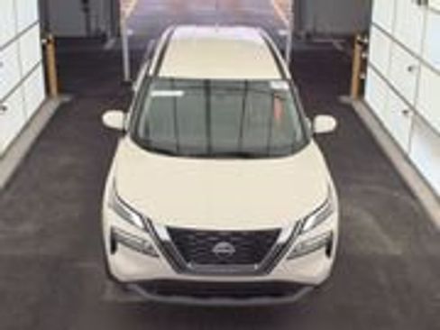 Used 2023 Nissan Rogue SV image 1