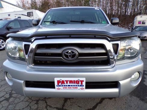 Used 2009 Toyota Tacoma PreRunner image 2