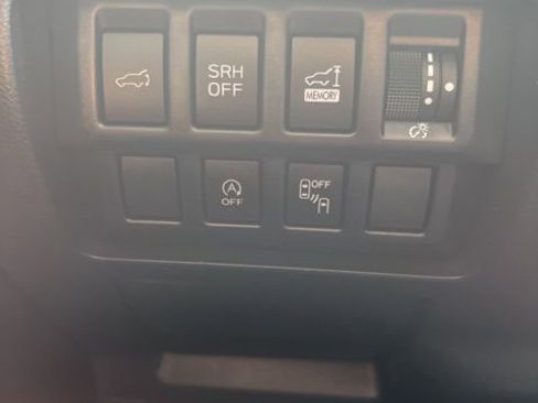 Used 2021 Subaru Forester Premium image 16