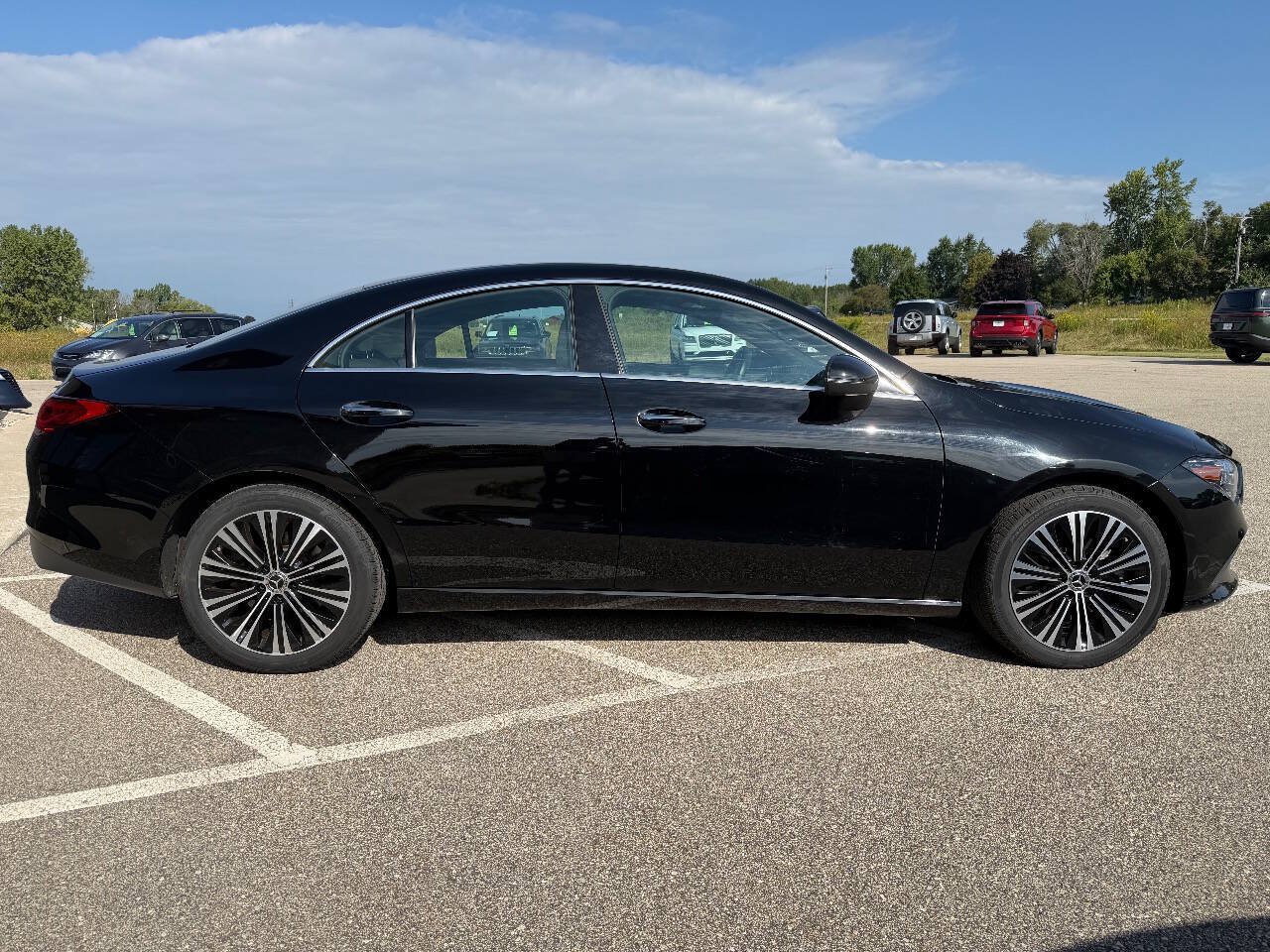 Used 2023 Mercedes-Benz CLA 250 4MATIC w/ Premium Package image 8