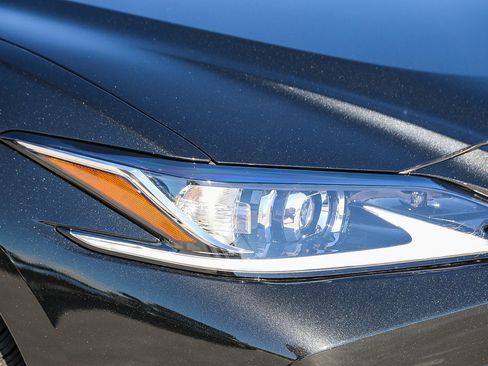 Used 2024 Lexus ES 350 w/ Premium Package FWD image 8