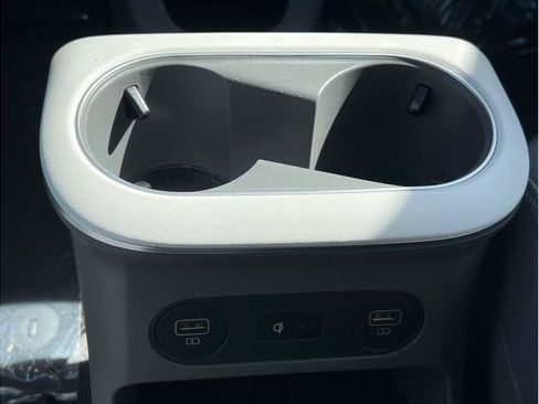 Used 2024 Hyundai Ioniq 5 SEL image 19