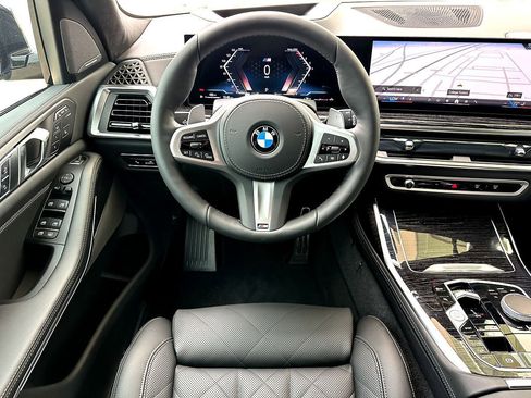 New 2026 BMW X7 xDrive40i w/ M Sport Package image 16