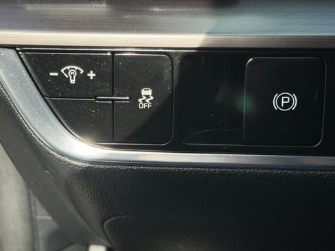 Used 2023 Kia Sportage EX FWD image 28