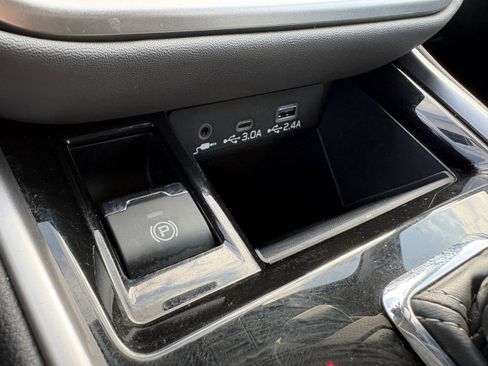 Used 2025 Subaru Outback Onyx Edition image 21