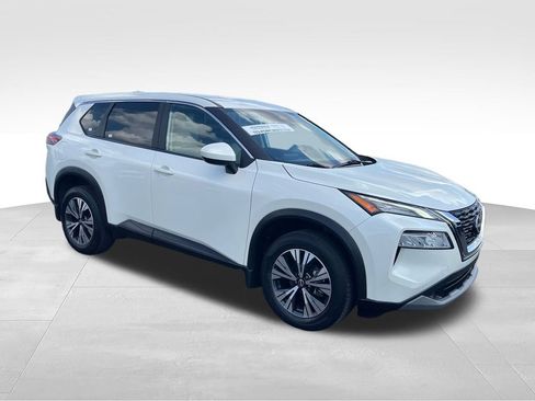 Used 2023 Nissan Rogue SV FWD image 7