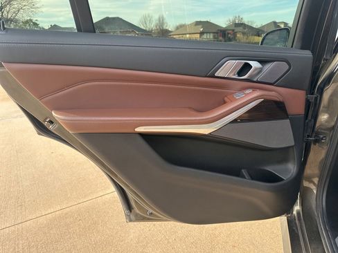 Used 2023 BMW X7 xDrive40i w/ M Sport Package image 26