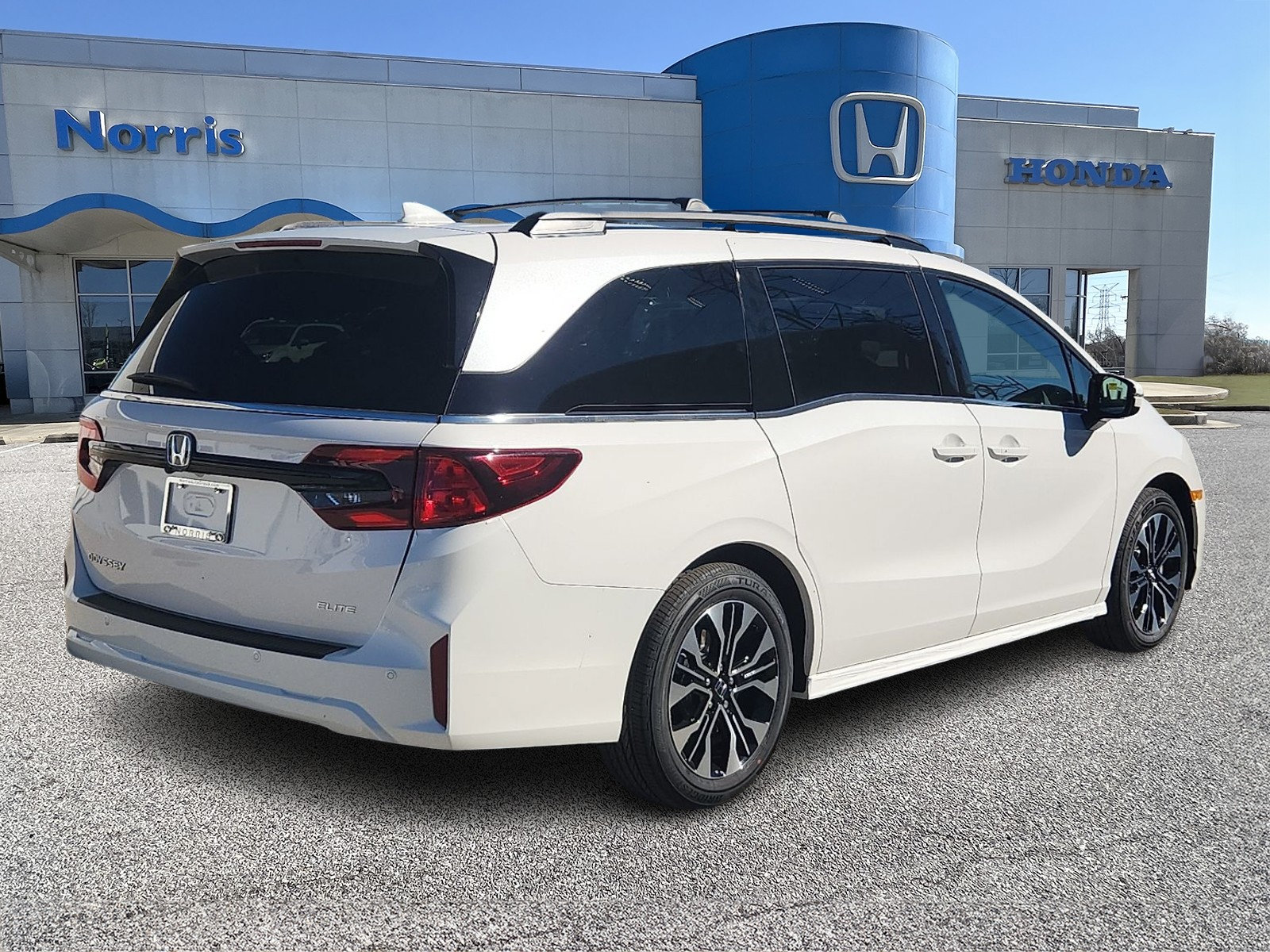 New 2027 Honda Odyssey Elite image 4