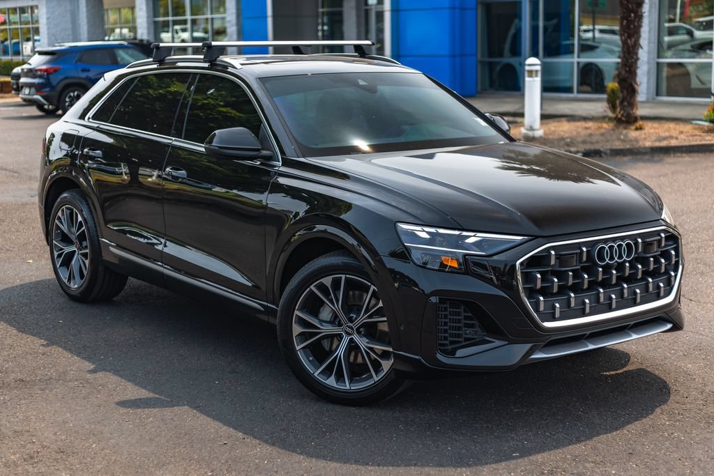 Used 2025 Audi Q8 Premium Plus AWD/4WD image 2