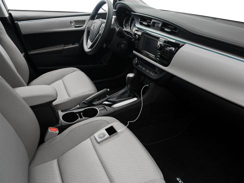 Used 2016 Toyota Corolla LE FWD image 29