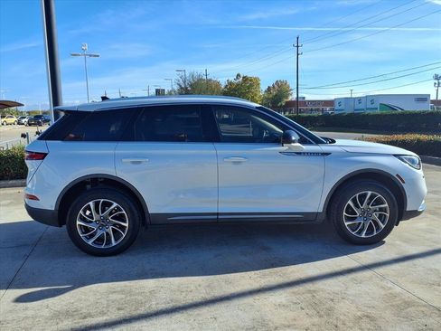 Certified 2021 Lincoln Corsair FWD image 8