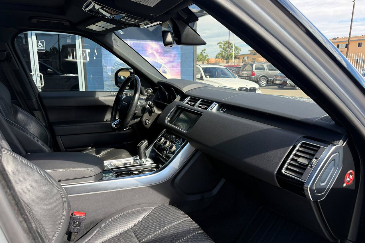 Used 2016 Land Rover Range Rover Sport HSE AWD/4WD image 18