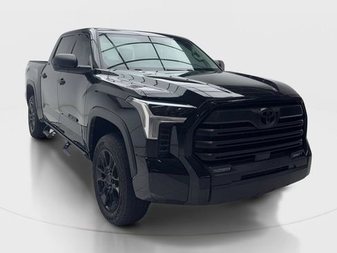 Used 2023 Toyota Tundra SR5 AWD/4WD image 2