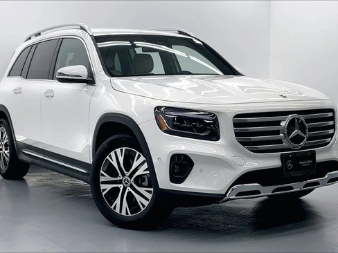 Used 2025 Mercedes-Benz GLB 250 image 6
