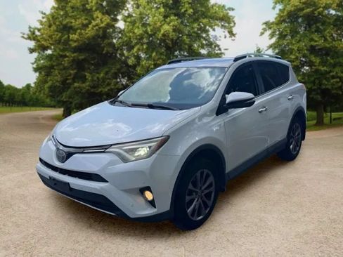 Used 2017 Toyota RAV4 Limited w/ Advanced Technology Package AWD/4WD image 4