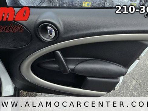 Used 2012 MINI Cooper Countryman FWD image 17