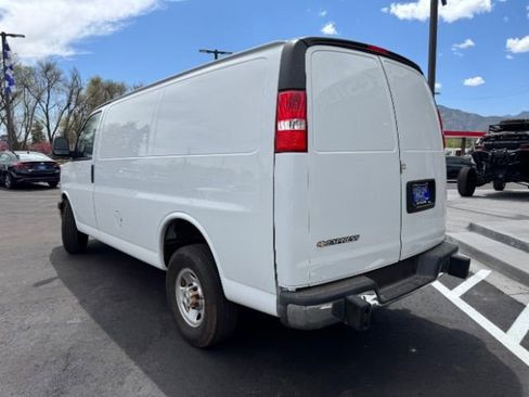 Used 2023 Chevrolet Express 2500 w/ Driver Convenience Package image 7