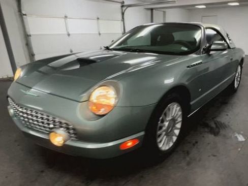 Used 2004 Ford Thunderbird Pacific Coast RWD image 4