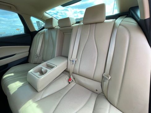 Used 2023 Acura TLX w/ Technology Package image 24