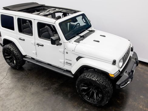 Used 2024 Jeep Wrangler Sahara w/ Technology Group AWD/4WD image 26
