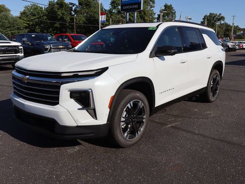 New 2027 Chevrolet Traverse LT w/ Enhanced Driving Package AWD/4WD image 33