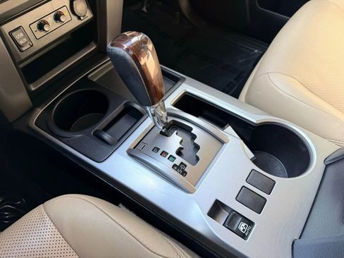 Used 2017 Toyota 4Runner Limited image 18