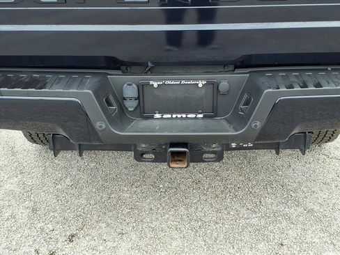 Used 2022 Ford F250 Lariat w/ Lariat Ultimate Package image 5