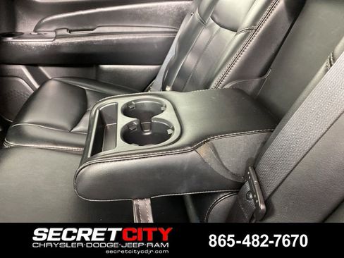 Used 2017 Nissan Pathfinder SL w/ SL Tech Package FWD image 28