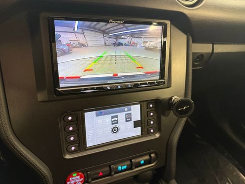 Used 2018 Ford Mustang Shelby GT350 image 25