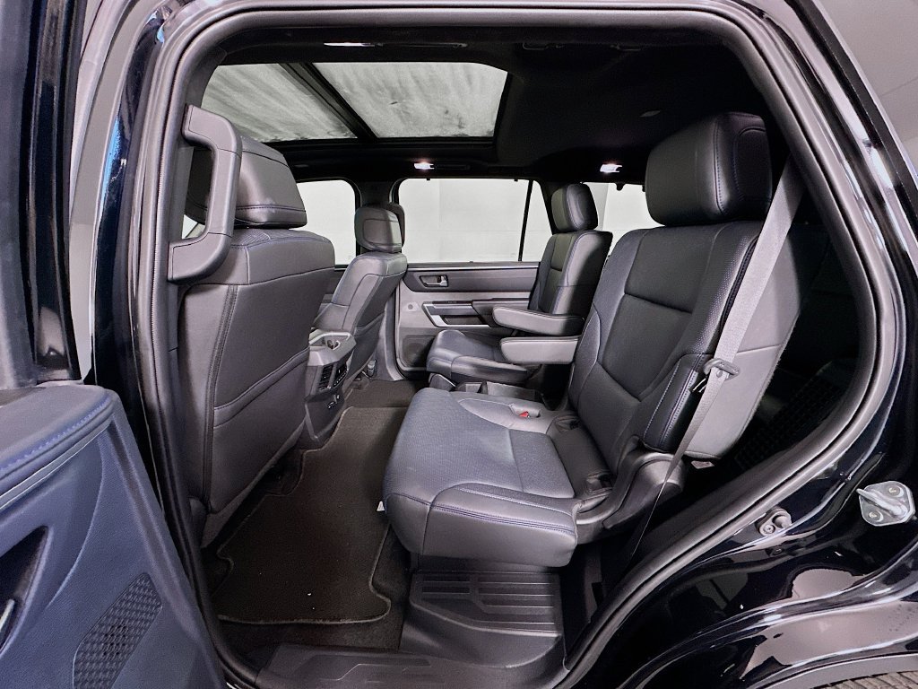 Certified 2024 Toyota Sequoia Platinum AWD/4WD image 25