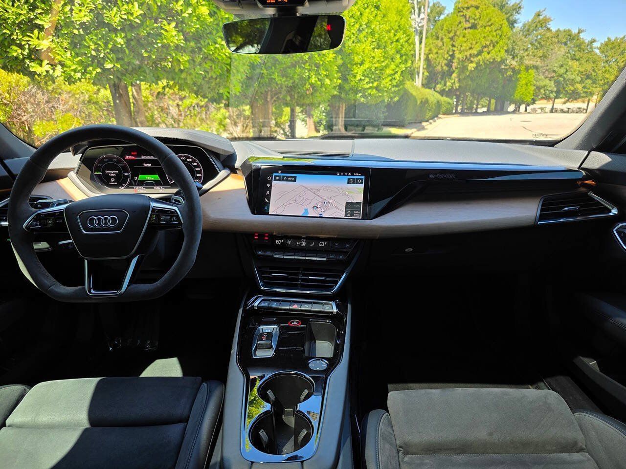 Used 2022 Audi e-tron GT Premium Plus AWD/4WD image 16