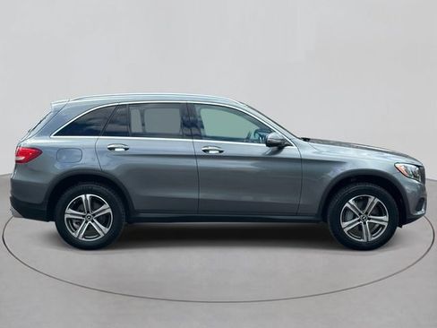 Used 2019 Mercedes-Benz GLC 300 4MATIC image 5