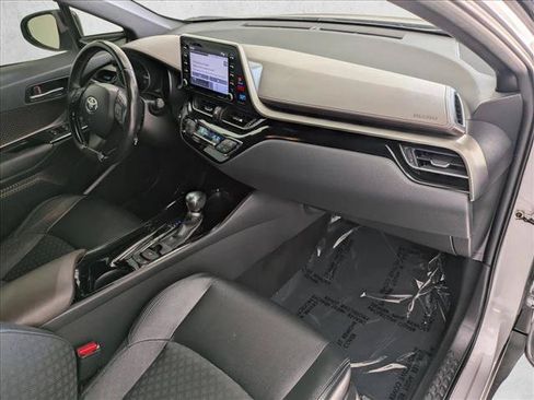 Used 2019 Toyota C-HR Limited FWD image 20